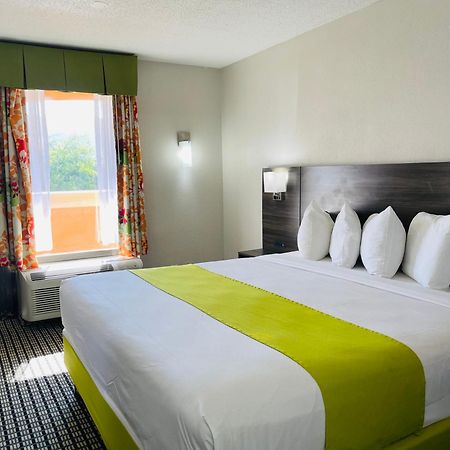 Days Inn By Wyndham Irving Grapevine Dfw Airport North Экстерьер фото