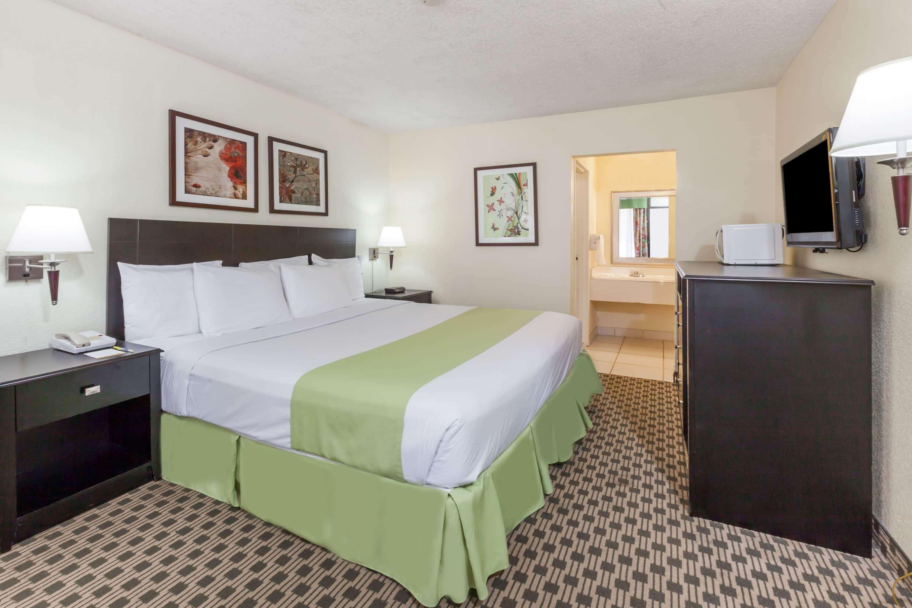 Days Inn By Wyndham Irving Grapevine Dfw Airport North Экстерьер фото