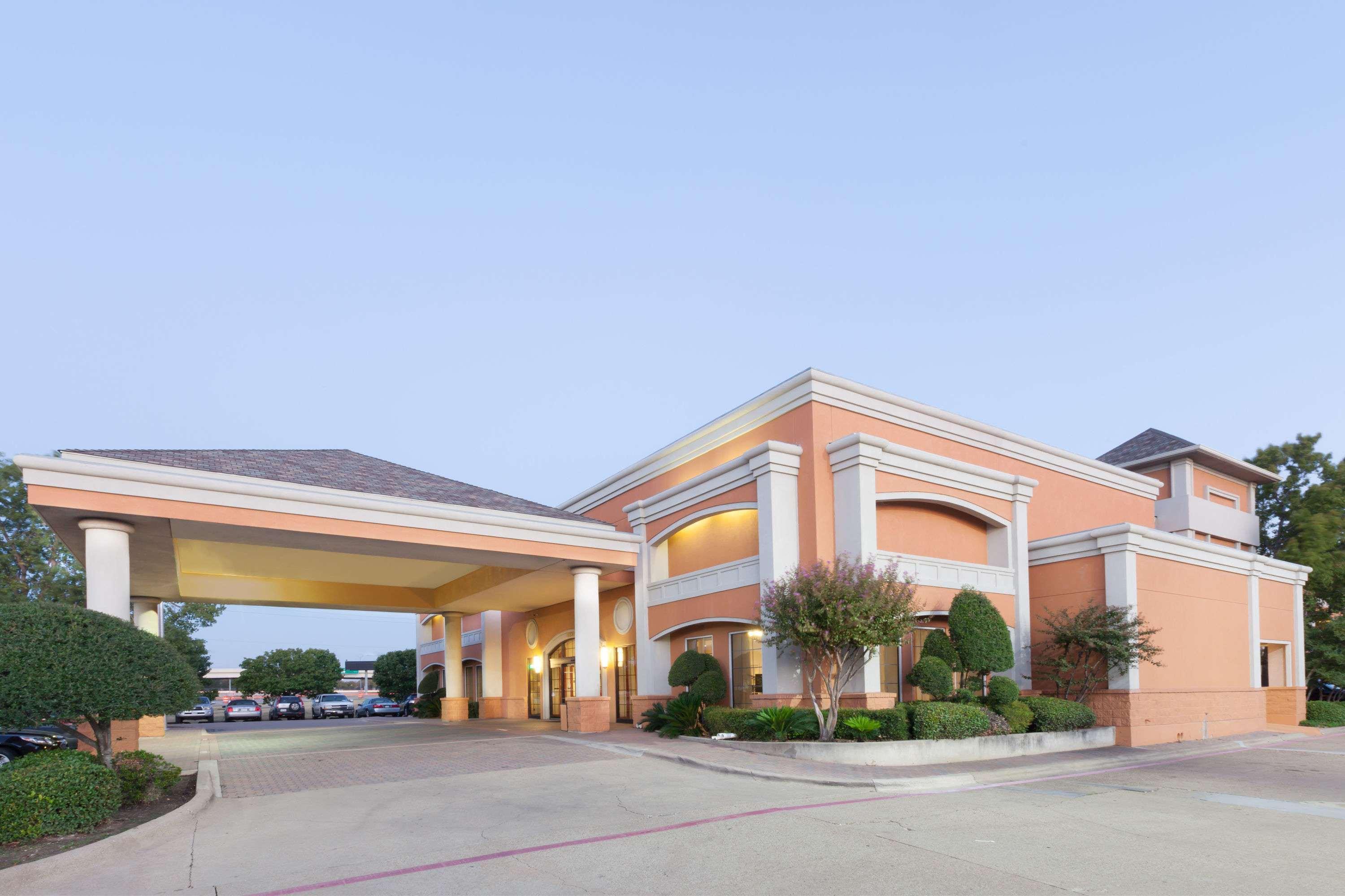 Days Inn By Wyndham Irving Grapevine Dfw Airport North Экстерьер фото