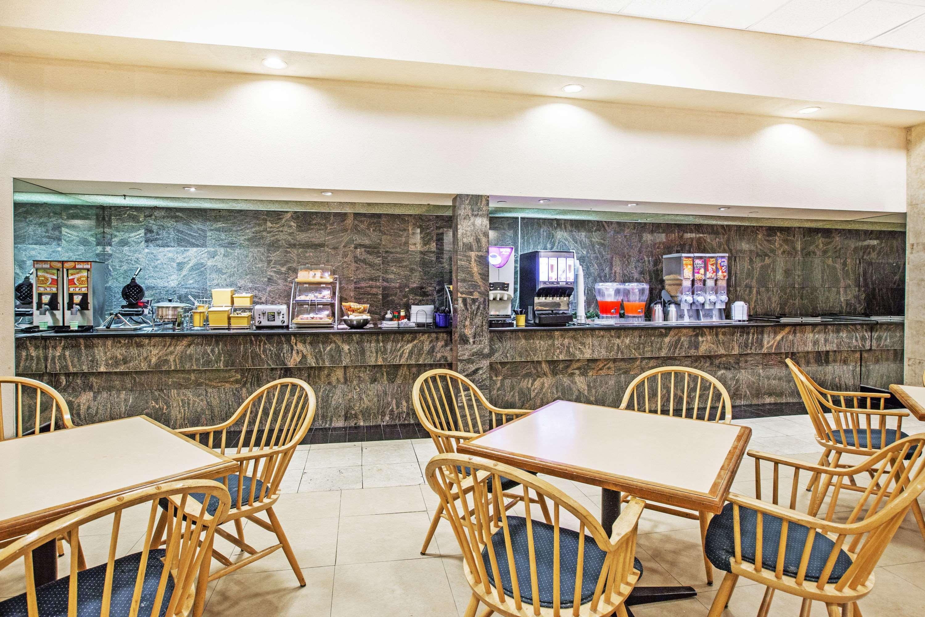 Days Inn By Wyndham Irving Grapevine Dfw Airport North Экстерьер фото
