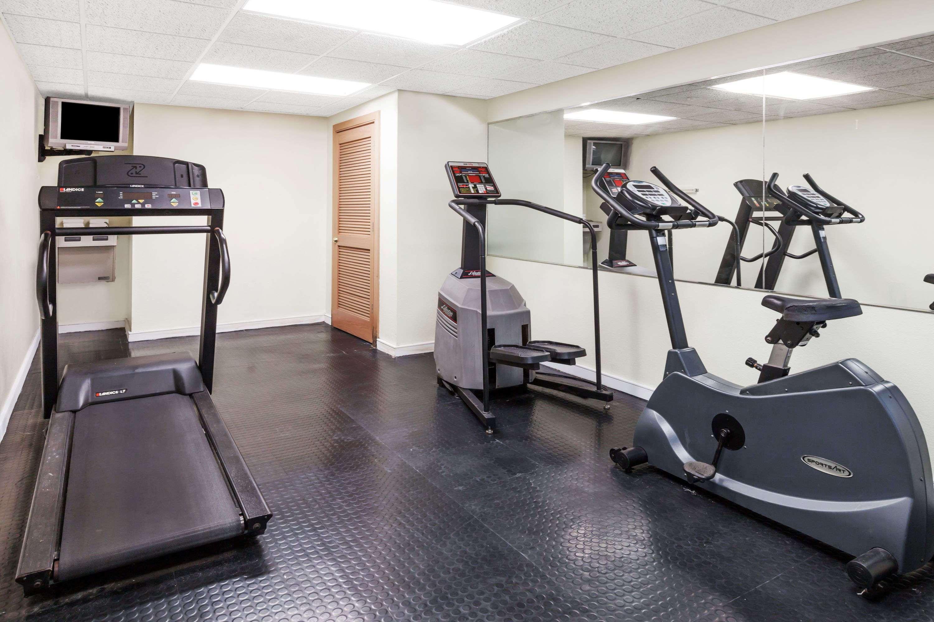 Days Inn By Wyndham Irving Grapevine Dfw Airport North Экстерьер фото