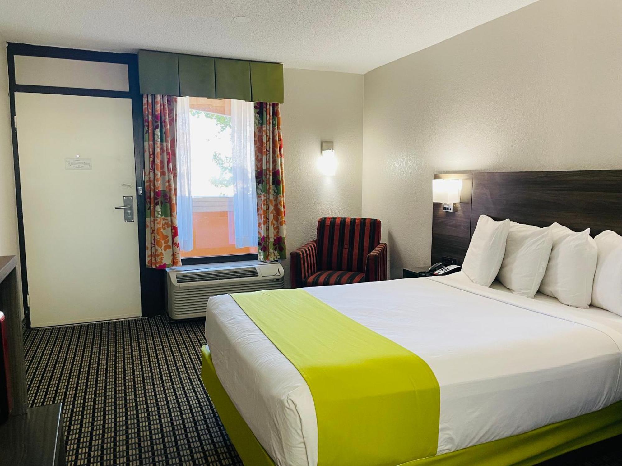 Days Inn By Wyndham Irving Grapevine Dfw Airport North Экстерьер фото